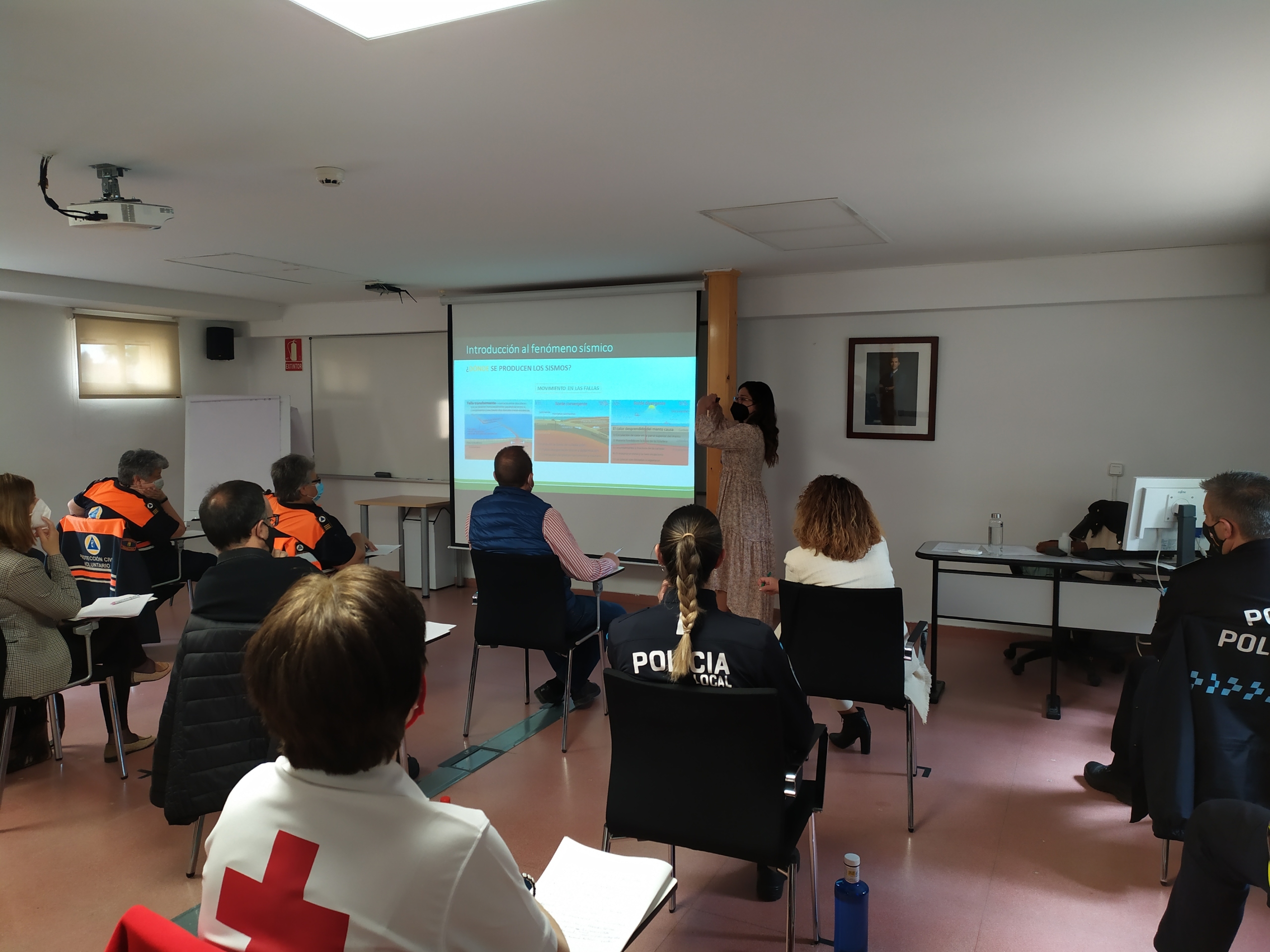 Impartición del Curso sobre riesgo sísmico en la Escuela de Protección Ciudadana de Castilla – La Mancha.